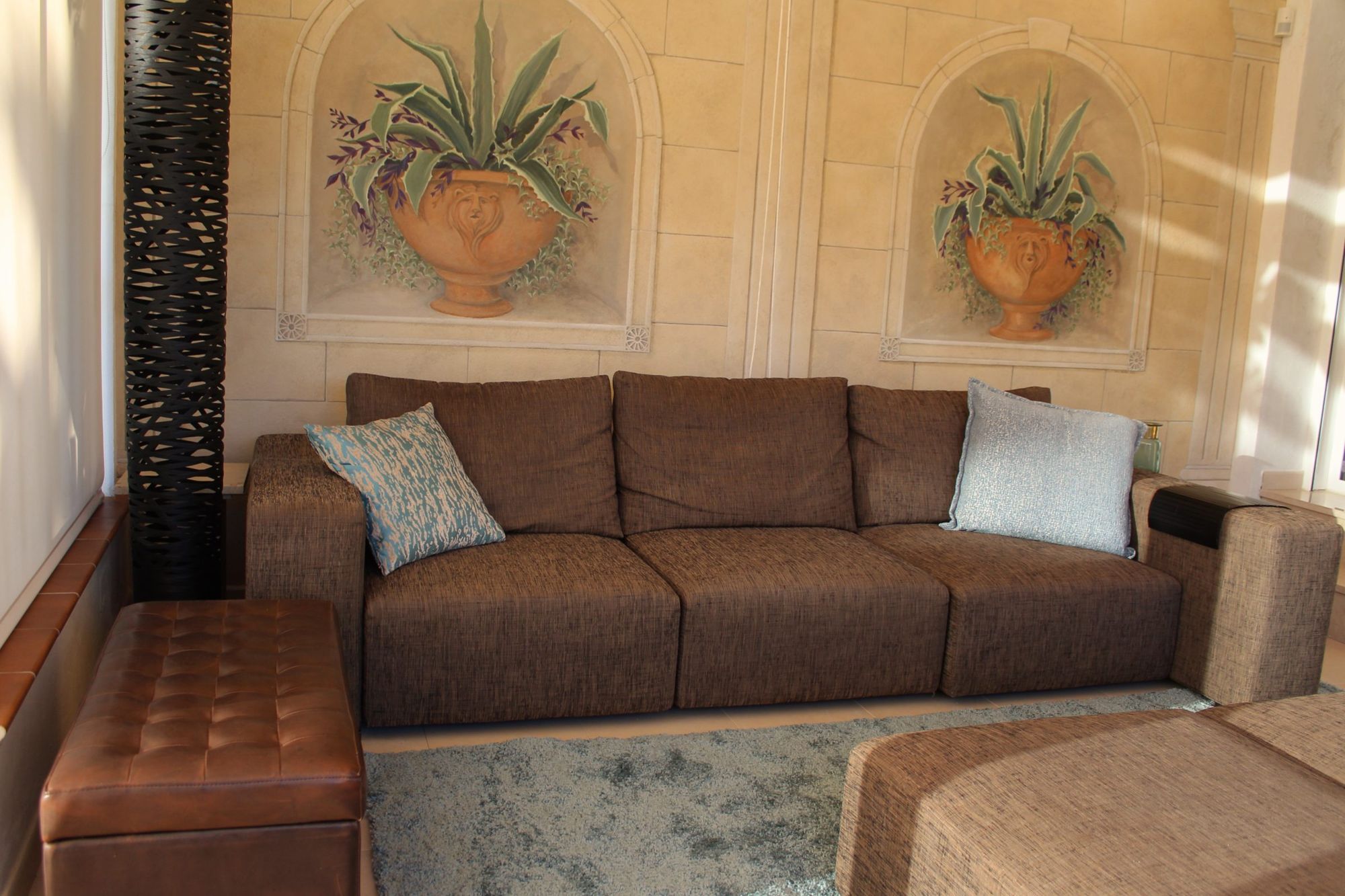 Suite 2
