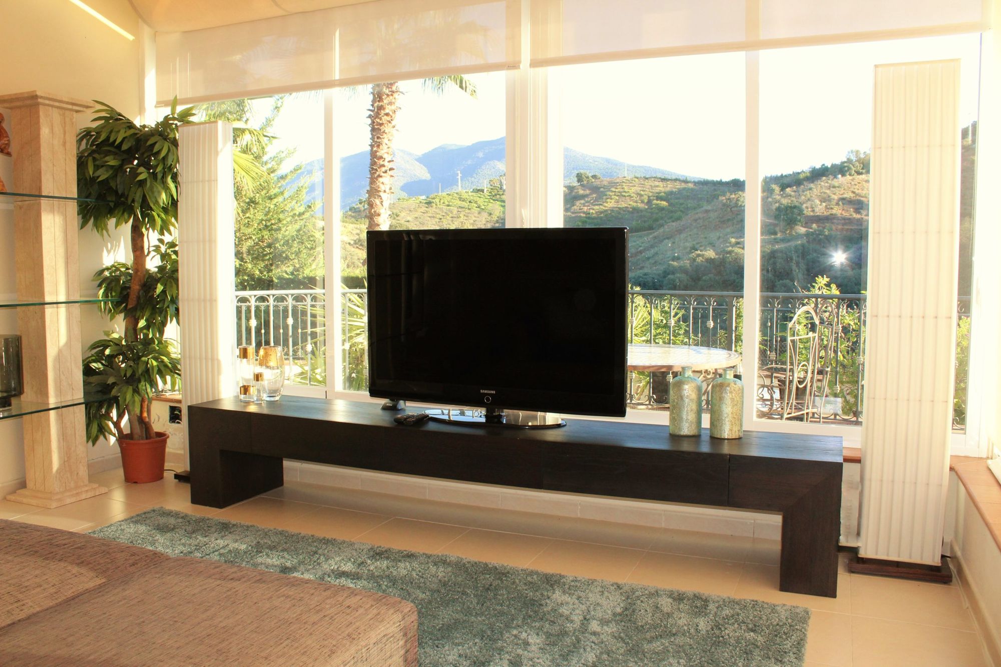 Suite 2