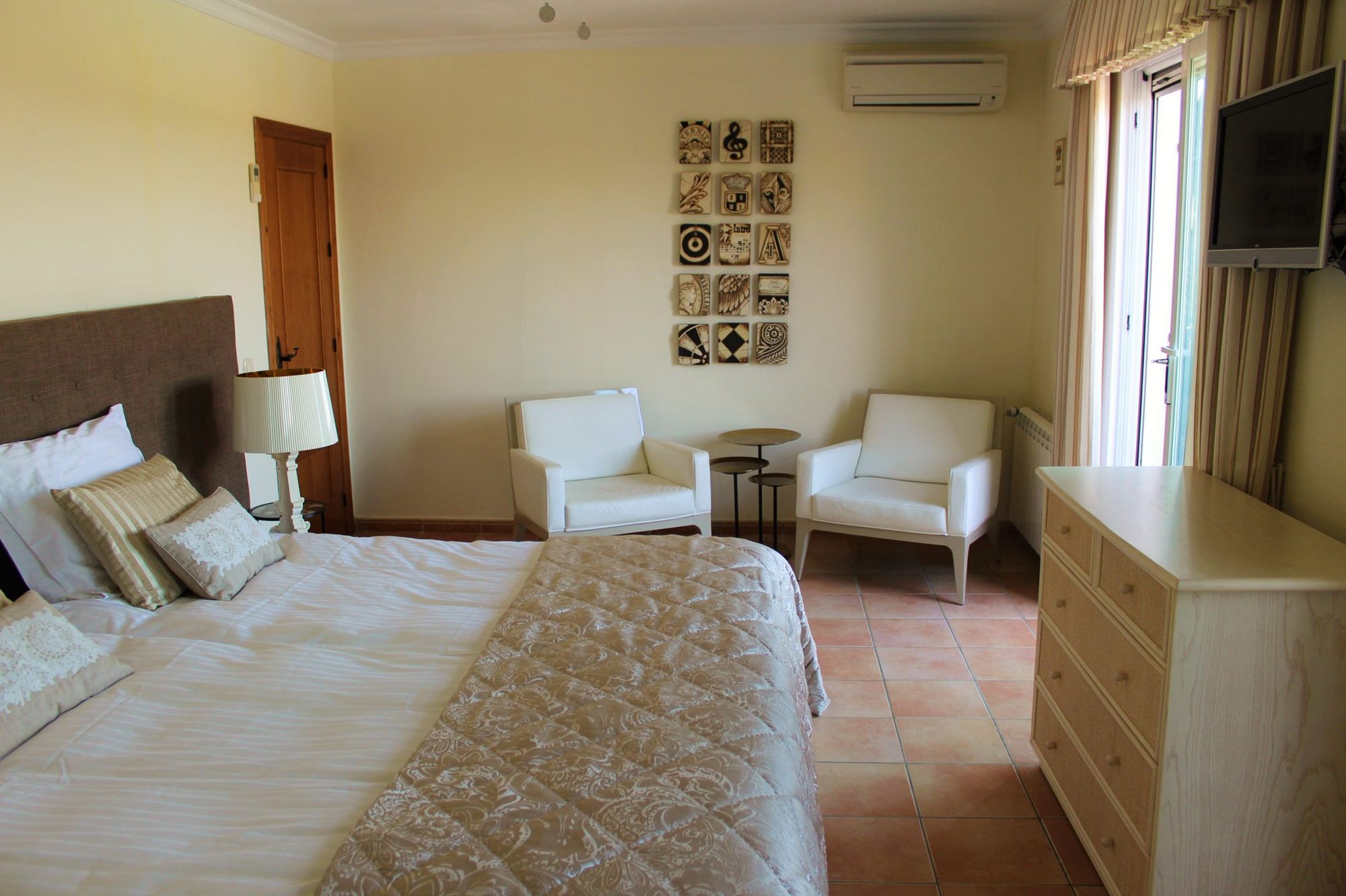 Suite 4