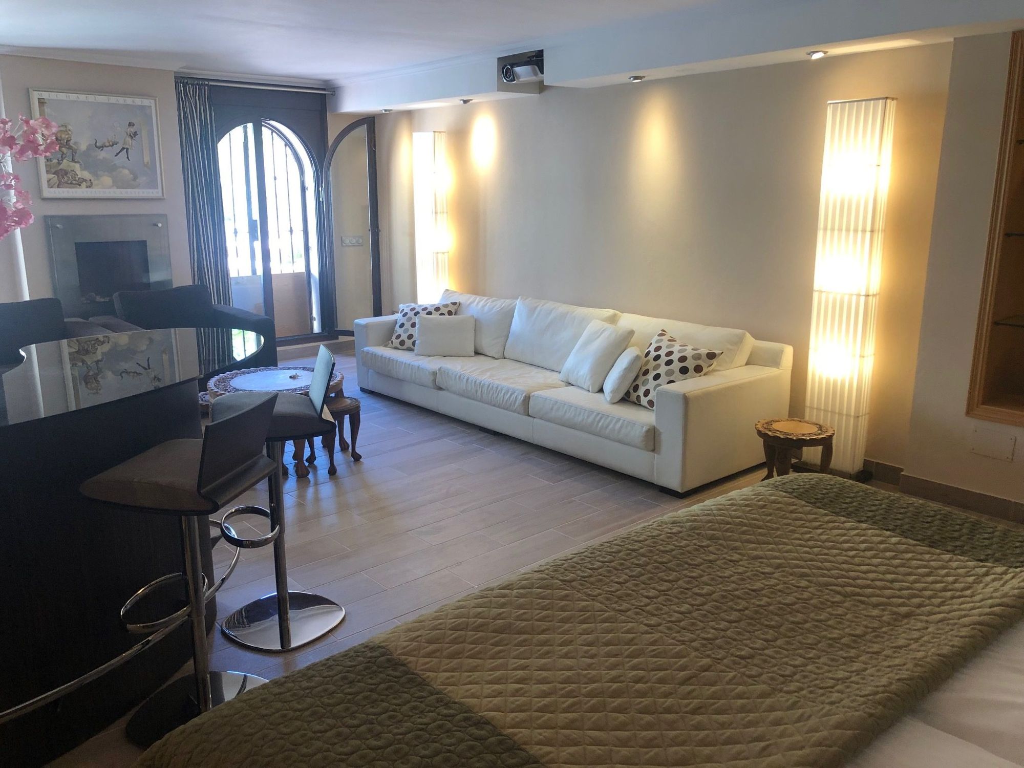Suite 3